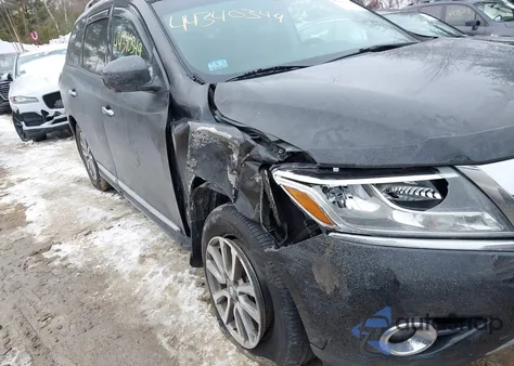 2015 Nissan Pathfinder Sl z USA, uszkodzony, nr VIN 5N1AR2MM2FC684426